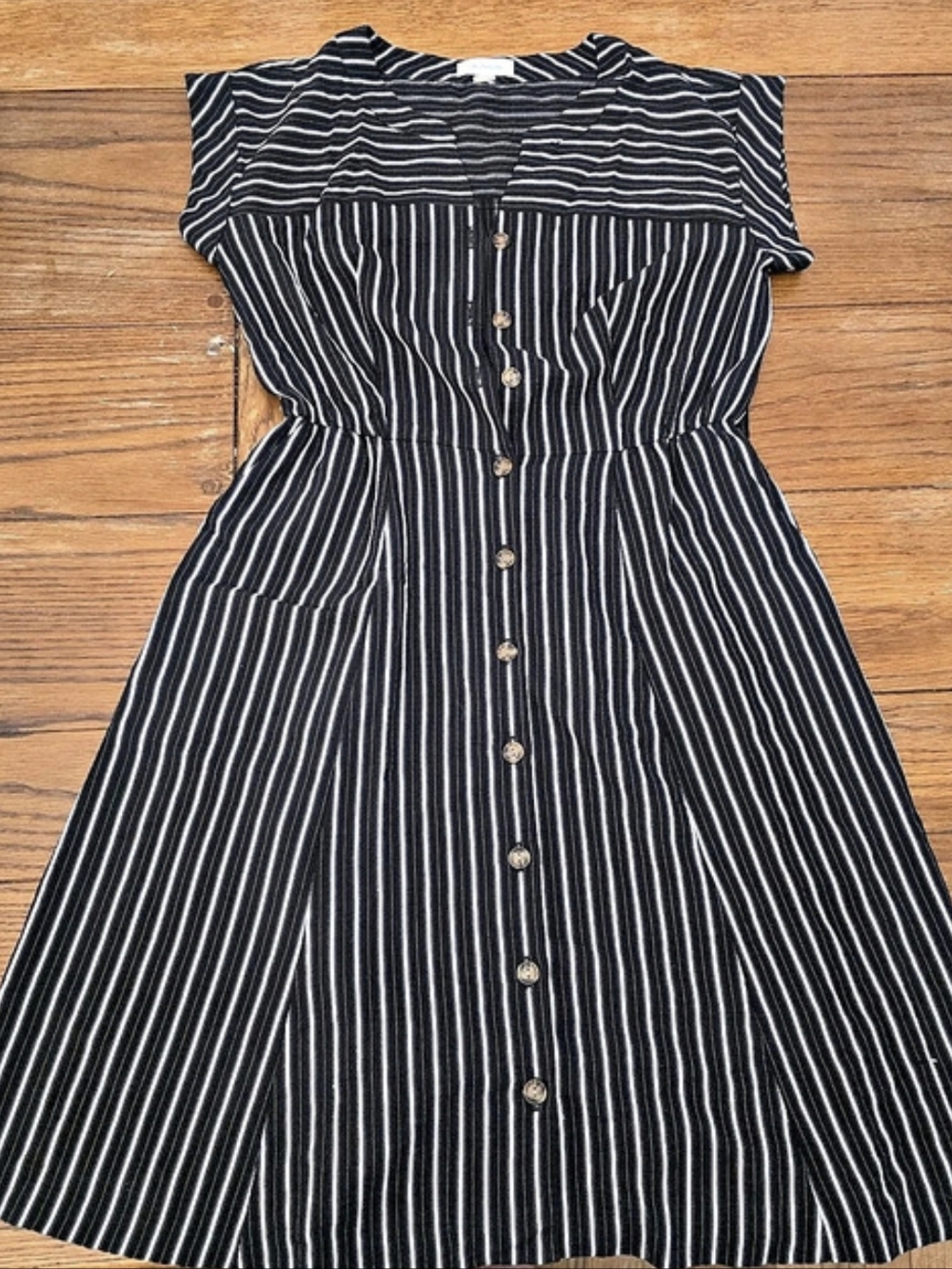 Calvin Klein Striped Button Front Dress in Black & White Size 6